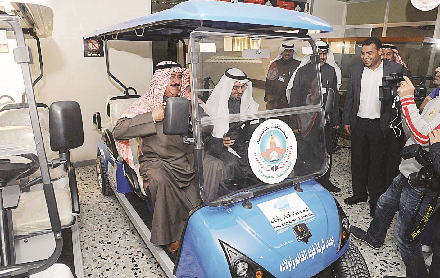 u0645u062du0627u0641u0638 u0627u0644u0639u0627u0635u0645u0629 u064au0633u062au0642u0644 u0625u062du062fu0649 u0633u064au0627u0631u0627u062a u0627u0644u062cu0648u0644u0641 u0627u0644u0643u0647u0631u0628u0627u0626u064au0629 (u062au0635u0648u064au0631 u0628u0633u0627u0645 u0632u064au062fu0627u0646)