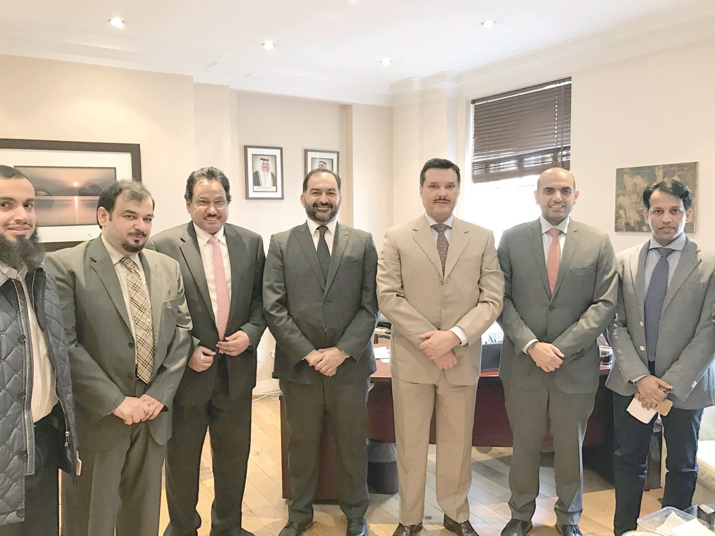 u0627u0644u062du0631u0628u064a u0645u062au0648u0633u0637u0627u064b u0623u0639u0636u0627u0621 u0627u0644u0645u0643u062au0628 u0627u0644u0635u062du064a u0641u064a u0644u0646u062fu0646