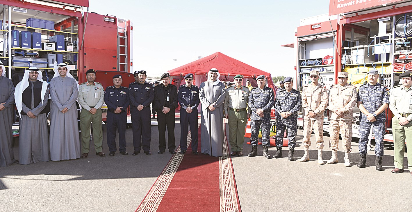 u0627u0644u0639u0628u062fu0627u0644u0644u0647 u0645u062au0648u0633u0637u0627u064b u0627u0644u0642u064au0627u062fu0627u062a u0627u0644u0639u0633u0643u0631u064au0629 u0648u0645u0645u062bu0644u064a u0627u0644u0642u0637u0627u0639 u0627u0644u062eu0627u0635 (u062au0635u0648u064au0631 u0633u0639u0648u062f u0633u0627u0644u0645)