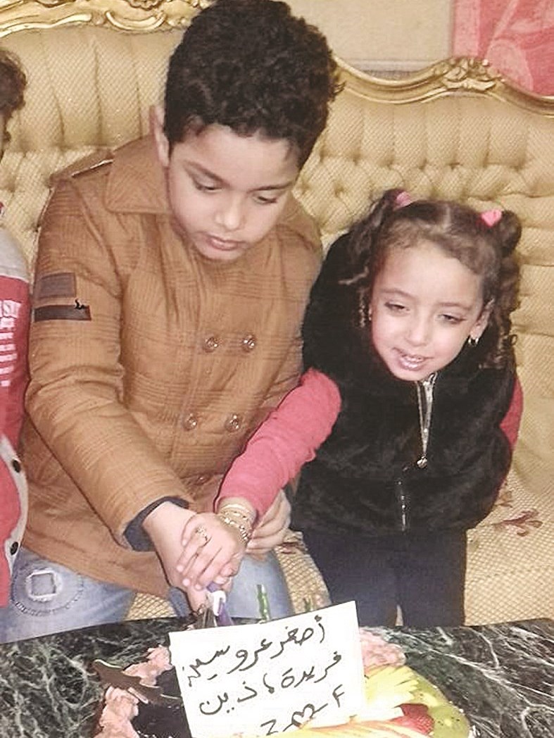 u0641u0631u064au062fu0629 u0648u0632u064au0646 u0642u0637u0639u0627 u0643u0639u0643u0629 u00abu0623u0635u063au0631 u0639u0631u0648u0633u064au0646u00bb