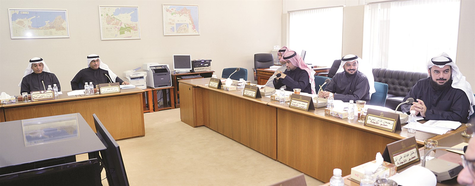 u0627u0644u0648u0632u064au0631 u0627u0644u0641u0627u0631u0633 u0641u064a u0627u062cu062au0645u0627u0639 u0627u0644u0644u062cu0646u0629 u0627u0644u062au0639u0644u064au0645u064au0629 u0628u0627u0644u0645u062cu0644u0633 (u062au0635u0648u064au0631 u0646u0627u064au0641 u0627u0644u0639u0642u0644u0629)