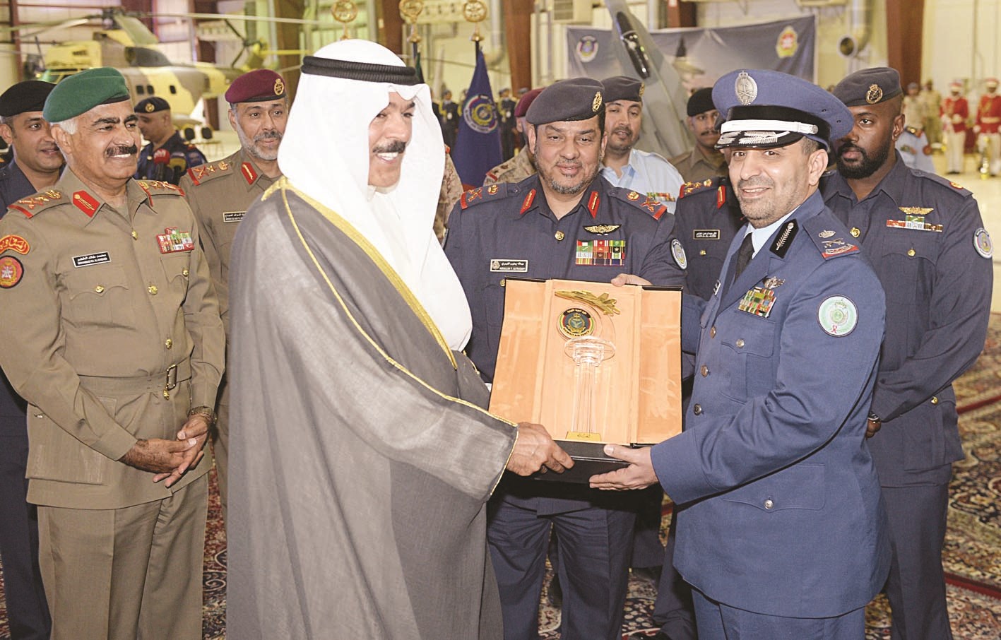 درع تكريمية من القوة الجوية للخالد