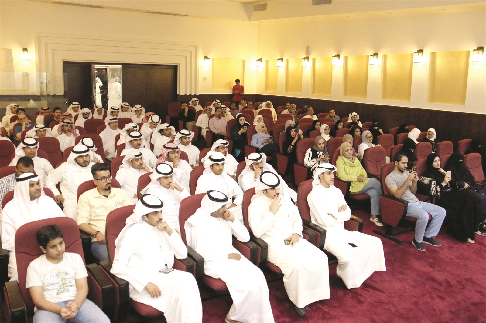 جانب من الحضور