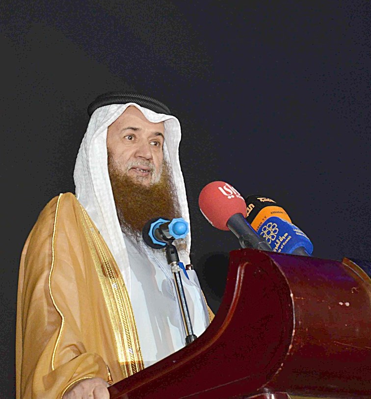 ... والشيخ القطان