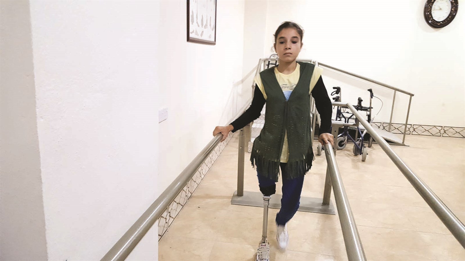 u0637u0641u0644u0629 u0645u0646 u0645u0635u0627u0628u064a u0627u0644u0645u0648u0635u0644 u0628u0639u062f u062au0631u0643u064au0628 u0642u062fu0645 u0635u0646u0627u0639u064au0629 u0644u0647u0627 u0628u062au0645u0648u064au0644 u0643u0648u064au062au064a