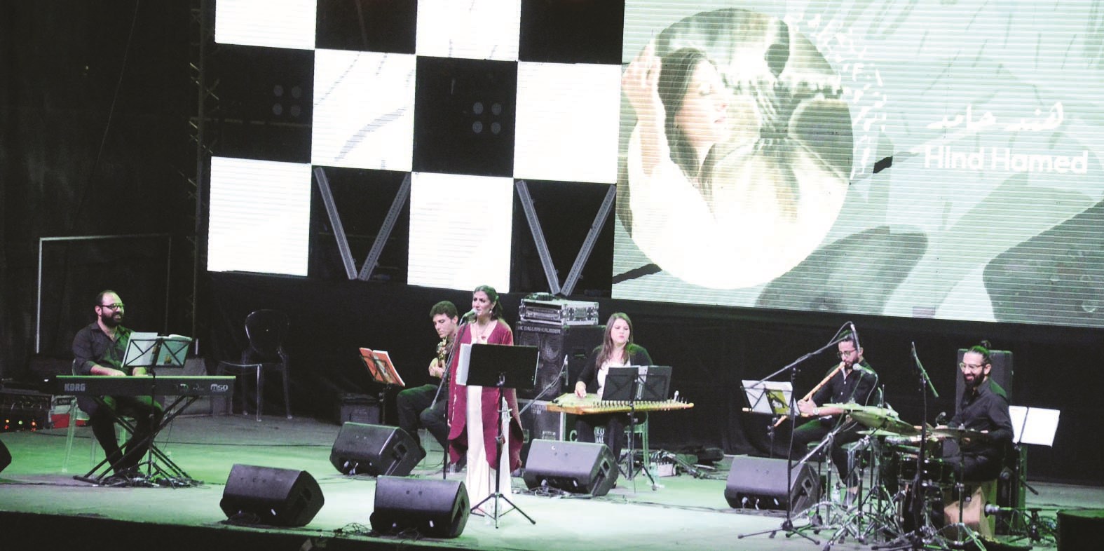 u0647u0646u062f u062du0627u0645u062f u0645u0639 u0641u0631u0642u062au0647u0627 u0627u0644u0645u0648u0633u064au0642u064au0629