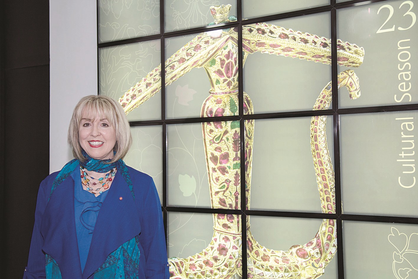 أليسون تعرض بعض الشرائح