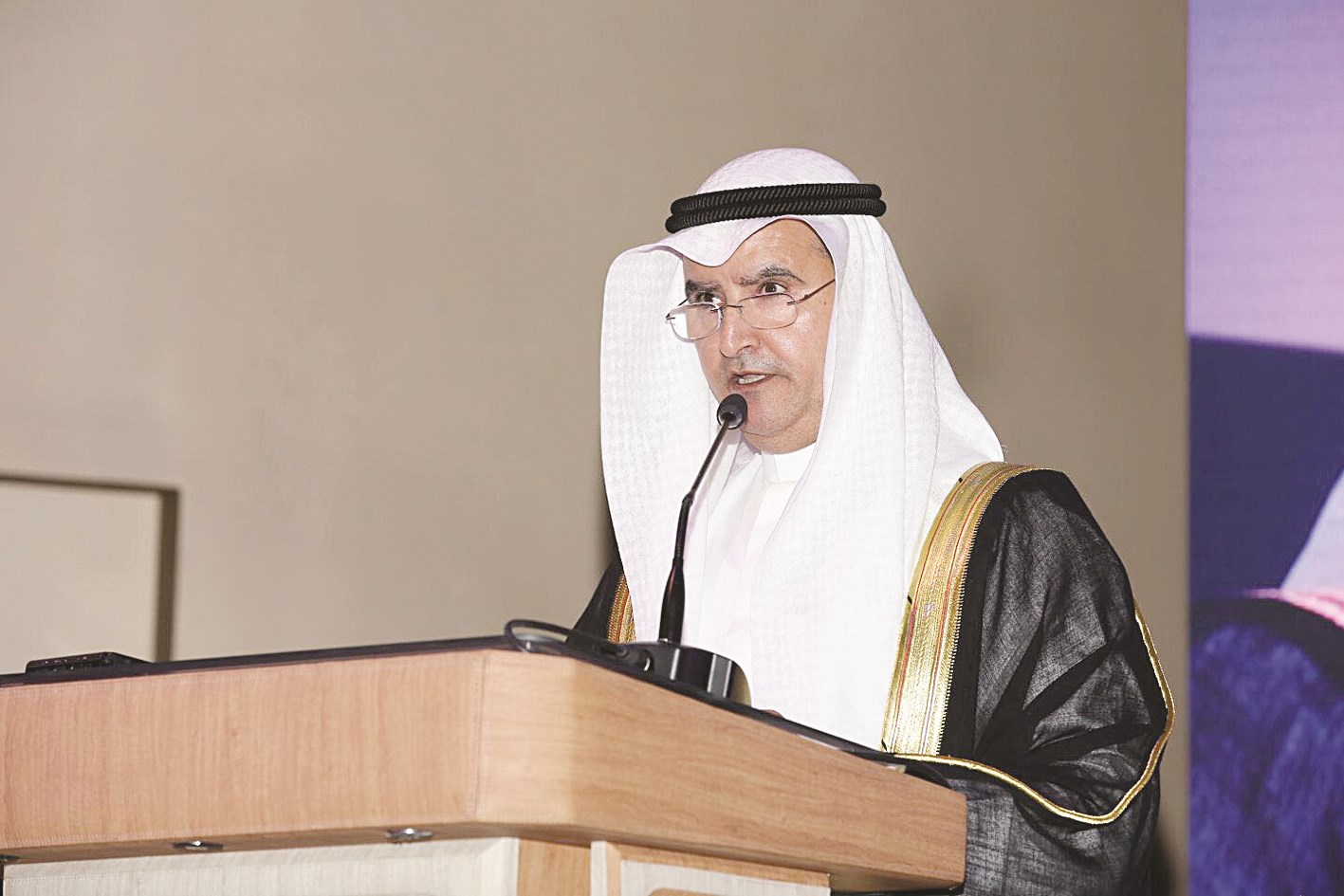 u0627u0644u0645u0631u0632u0648u0642 u0645u062au062du062fu062bu0627u064b u062eu0644u0627u0644 u0627u0644u0645u0624u062au0645u0631