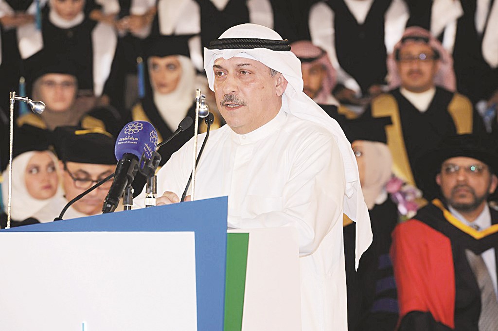 u062du0628u064au0628 u0623u0628u0644 u064au0644u0642u064a u0643u0644u0645u062au0647 u0641u064a u062du0641u0644 u0627u0644u062au062eu0631u064au062c