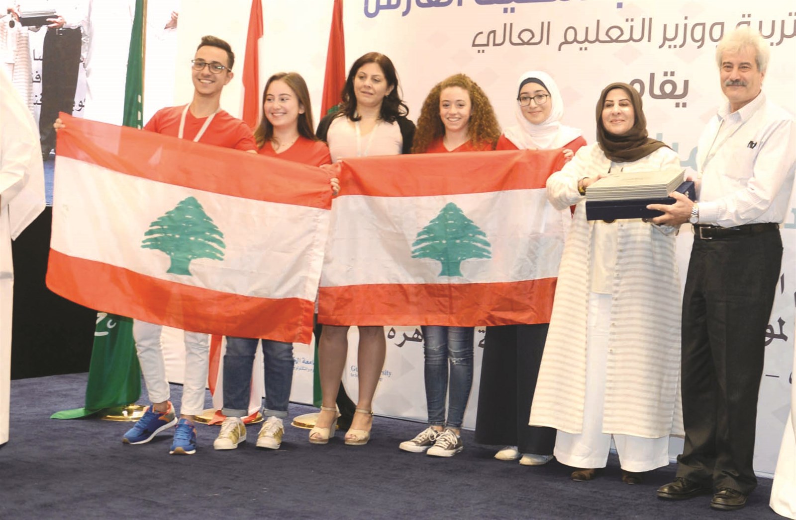 الكندري والوفد اللبناني