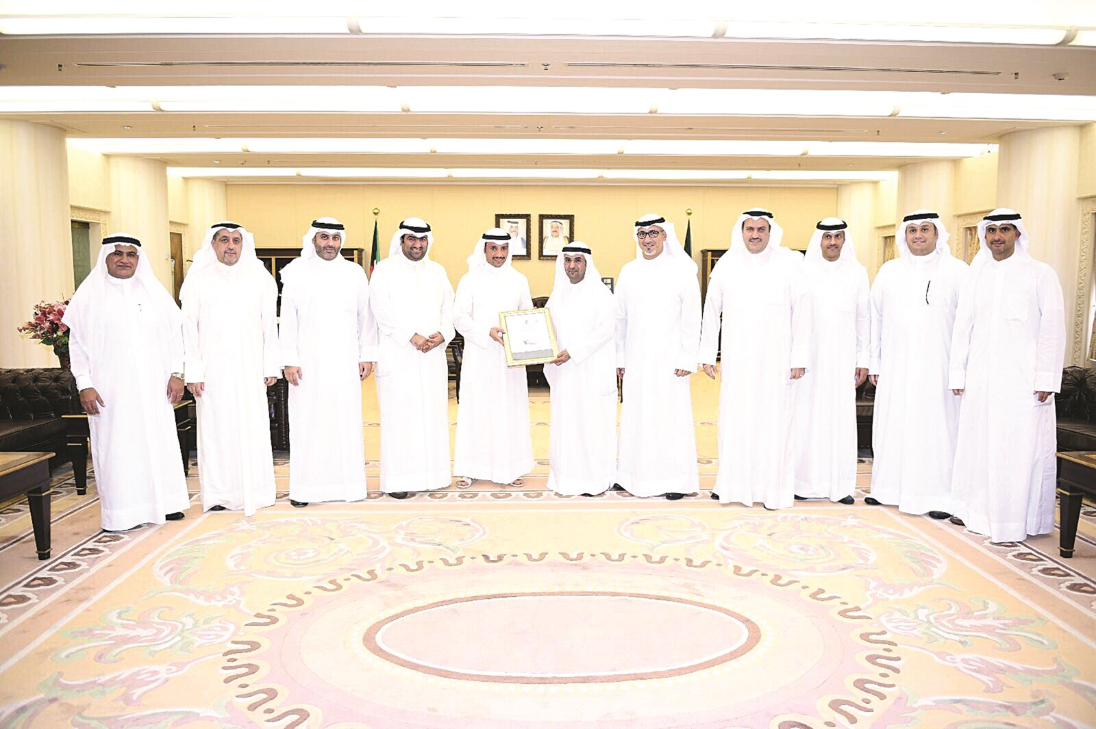 الغانم متوسطا الروضان ورئيس وأعضاء مجلس هيئة أسواق المال وشركة البورصة