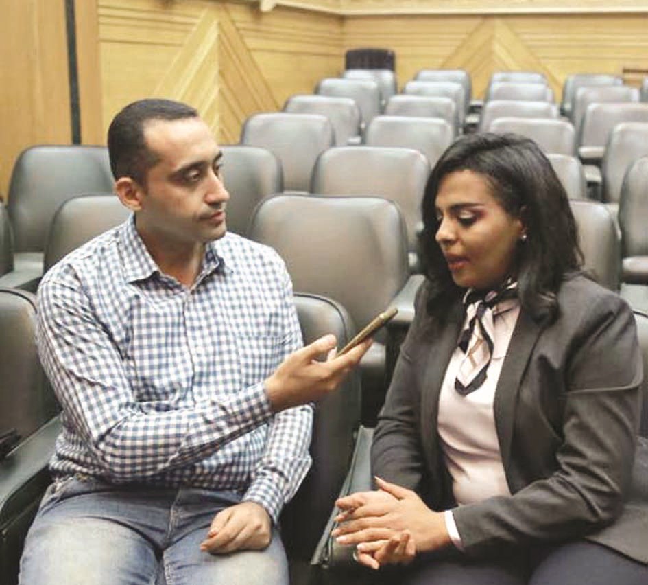 ريهام الرغيب تتحدث للزميل محمد السعيد