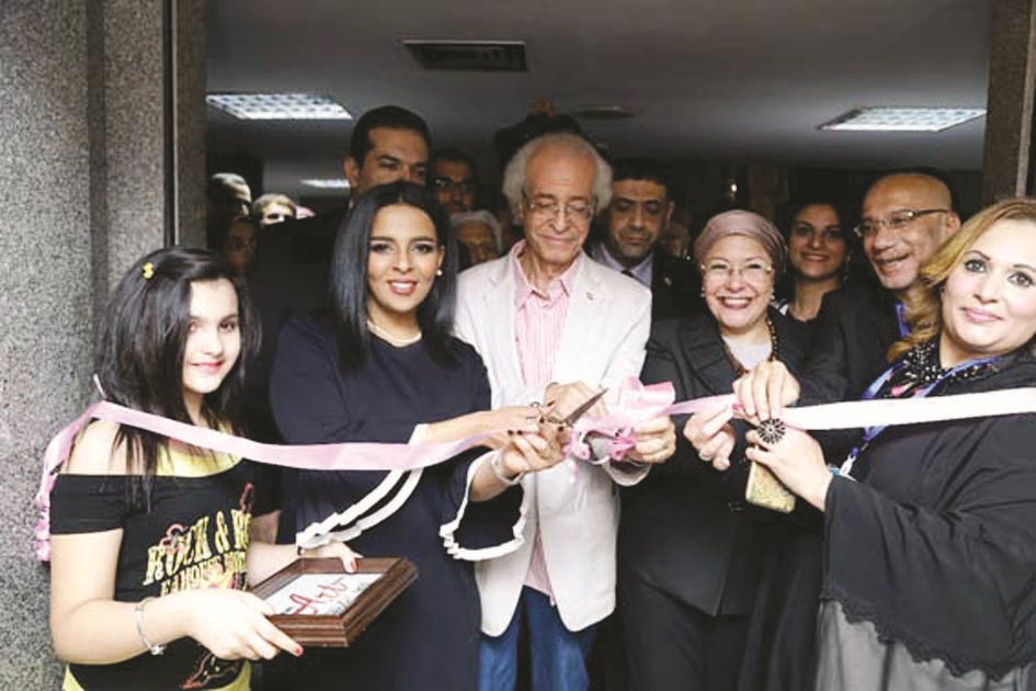 الرغيب خلال افتتاح معرضها الأخير بمؤسسة «الأهرام» في القاهرة