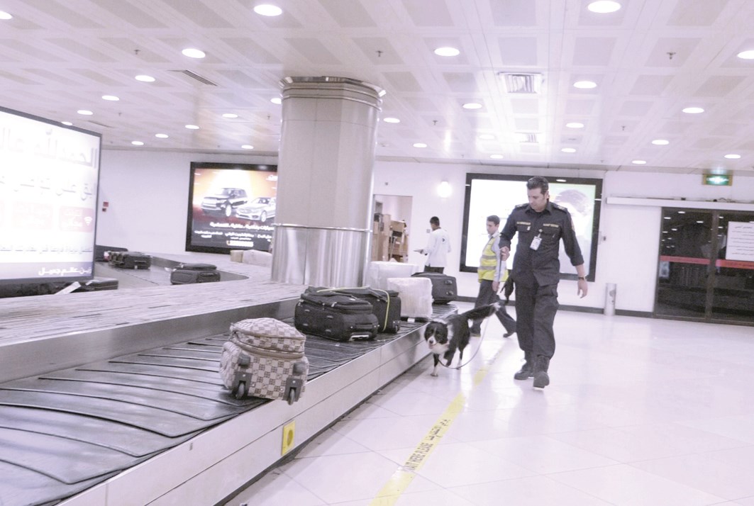 تدقيق على الأمتعة