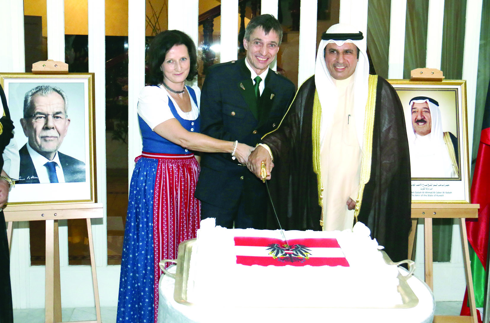 u0627u0644u0639u0632u0628 u064au0634u0627u0631u0643 u0627u0644u0633u0641u064au0631 u0627u0644u0646u0645u0633u0627u0648u064a u0648u0632u0648u062cu062au0647 u0642u0635 u0642u0627u0644u0628 u0627u0644u062du0644u0648u0649  (u062au0635u0648u064au0631 u0628u0633u0627u0645 u0632u064au062fu0627u0646)rn