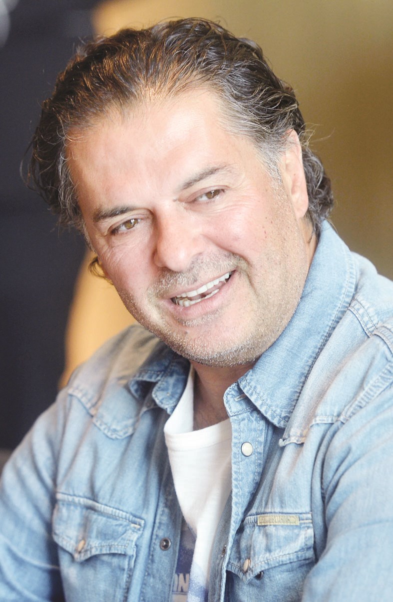 u0631u0627u063au0628 u0639u0644u0627u0645u0629  (u062au0635u0648u064au0631 u0646u0627u064au0641 u0627u0644u0639u0642u0644u0629)