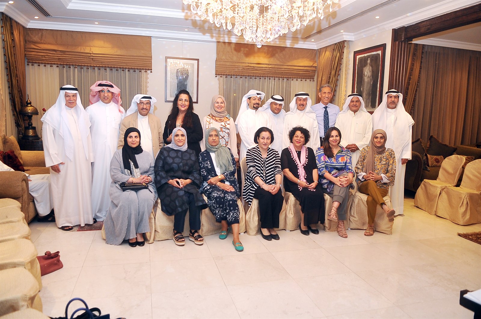 u0646u062cu0645u0629 u0625u062fu0631u064au0633 u062au062au0648u0633u0637 u0627u0644u0623u062fu0628u0627u0621 u0648u0627u0644u0643u062au0627u0628