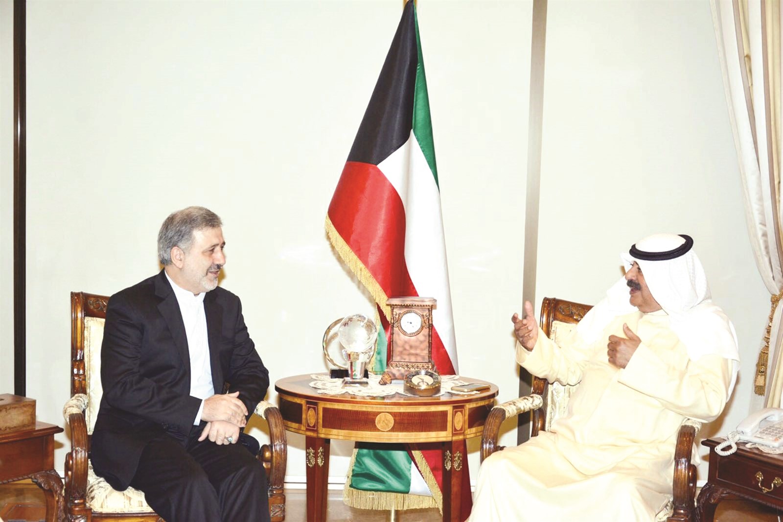 ... والسفير الإيراني