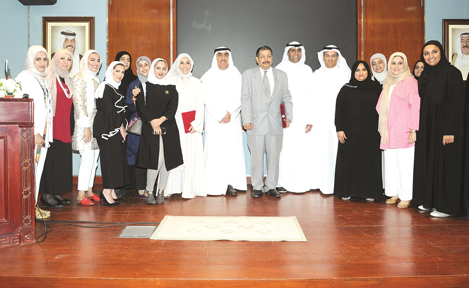 u0645u062fu064au0631 u0627u0644u062cu0627u0645u0639u0629 u064au062au0648u0633u0637 u0627u0644u0645u0643u0631u0645u064au0646