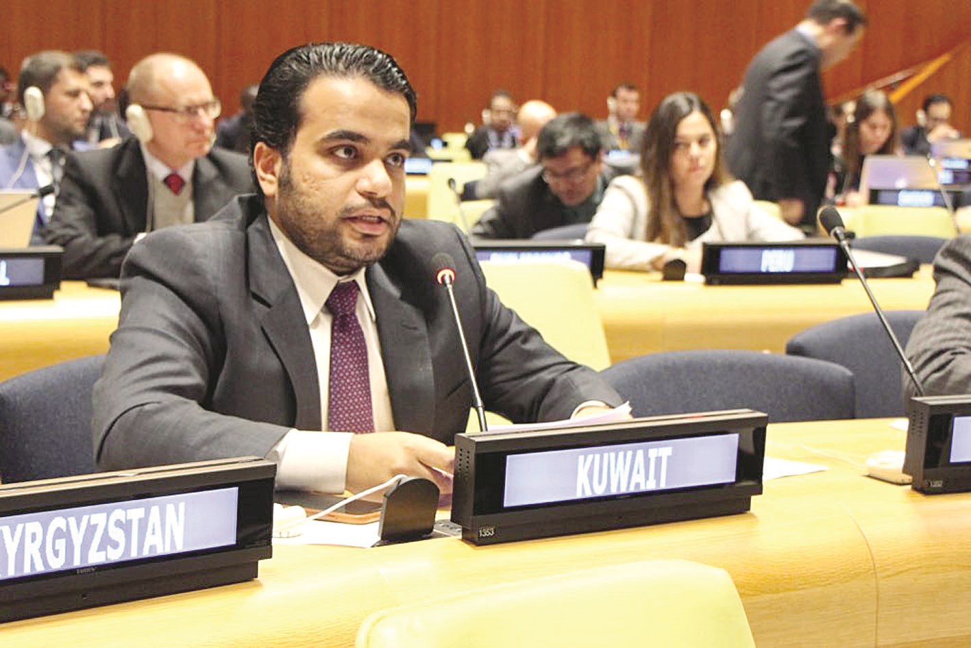 u0627u0644u0645u0648u064au0632u0631u064a u0645u062au062du062fu062bu0627u064b u0623u0645u0627u0645 u0627u0644u0627u062cu062au0645u0627u0639