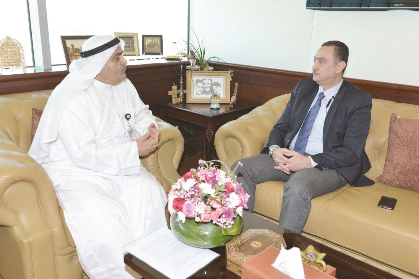 اللوغاني متحدثاً للزميل إيهاب حشيش