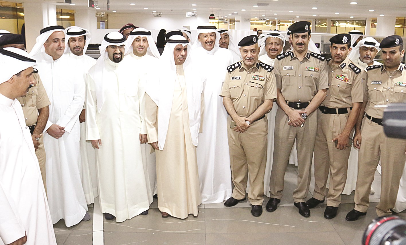 u0627u0644u0639u0632u0628 u0645u062au0648u0633u0637u0627u064b u0642u064au0627u062fu0627u062a u0627u0644u0645u0631u0643u0632                    (u062au0635u0648u064au0631 u0628u0633u0627u0645 u0632u064au062fu0627u0646)