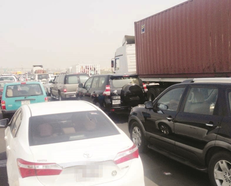 الشاحنات هل يمكن منعها من اعتلاء الجسور الجديدة؟