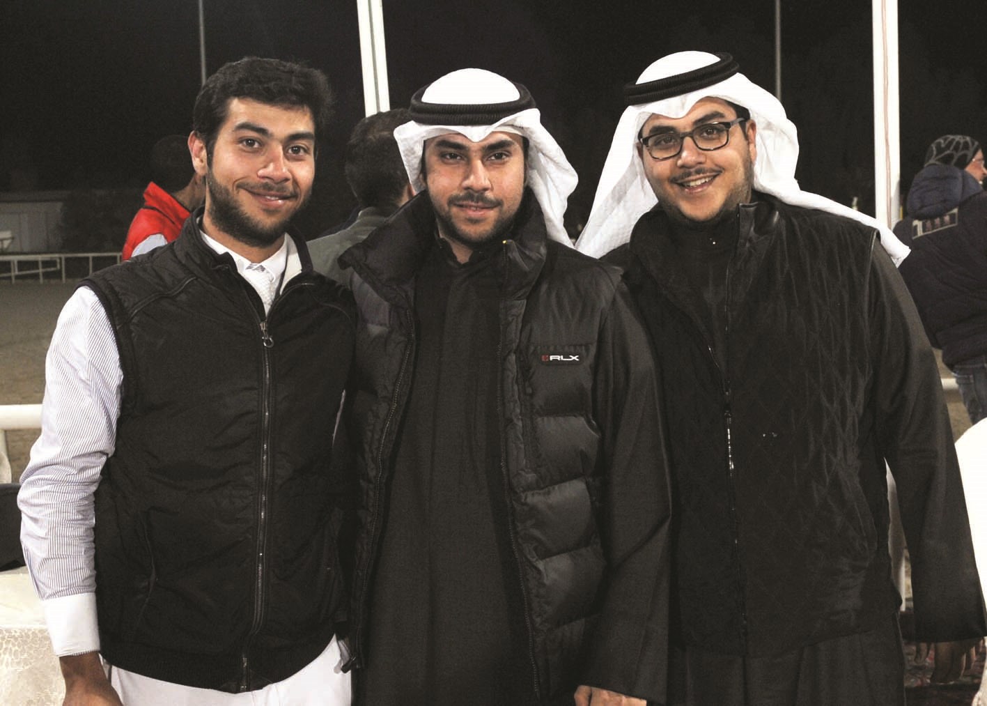 u0639u0644u064a u0648u0637u0644u0627u0644 u0648u0634u0627u0643u0631 u0627u0644u0643u0627u0638u0645u064a u0641u064a u0644u0642u0637u0629 u062cu0645u0627u0639u064au0629