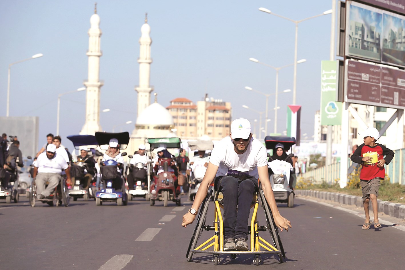 u0641u0644u0633u0637u064au0646u064au0648u0646 u0645u0639u0627u0642u0648u0646 u064au0634u0627u0631u0643u0648u0646 u0641u064a u00abu0645u0627u0631u0627u062bu0648u0646 u0627u0644u0648u062du062fu0629 u0627u0644u0648u0637u0646u064au0629u00bb u0644u062fu0639u0645 u0627u0644u0645u0635u0627u0644u062du0629 u0641u064a u063au0632u0629 (u0623 u0641 u0628)