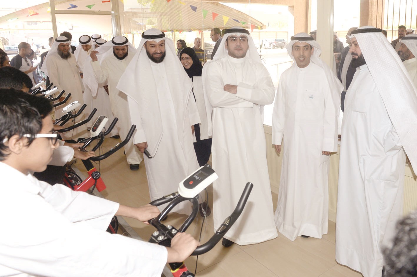 u0627u0644u0637u0628u0637u0628u0627u0626u064a u0648u0627u0644u0643u0646u062fu0631u064a u0645u062au0641u0642u062fu064au0646 u0627u0644u0645u0634u0631u0648u0639 (u062au0635u0648u064au0631 u0632u0643u0631u064au0627 u0639u0637u064au0629)