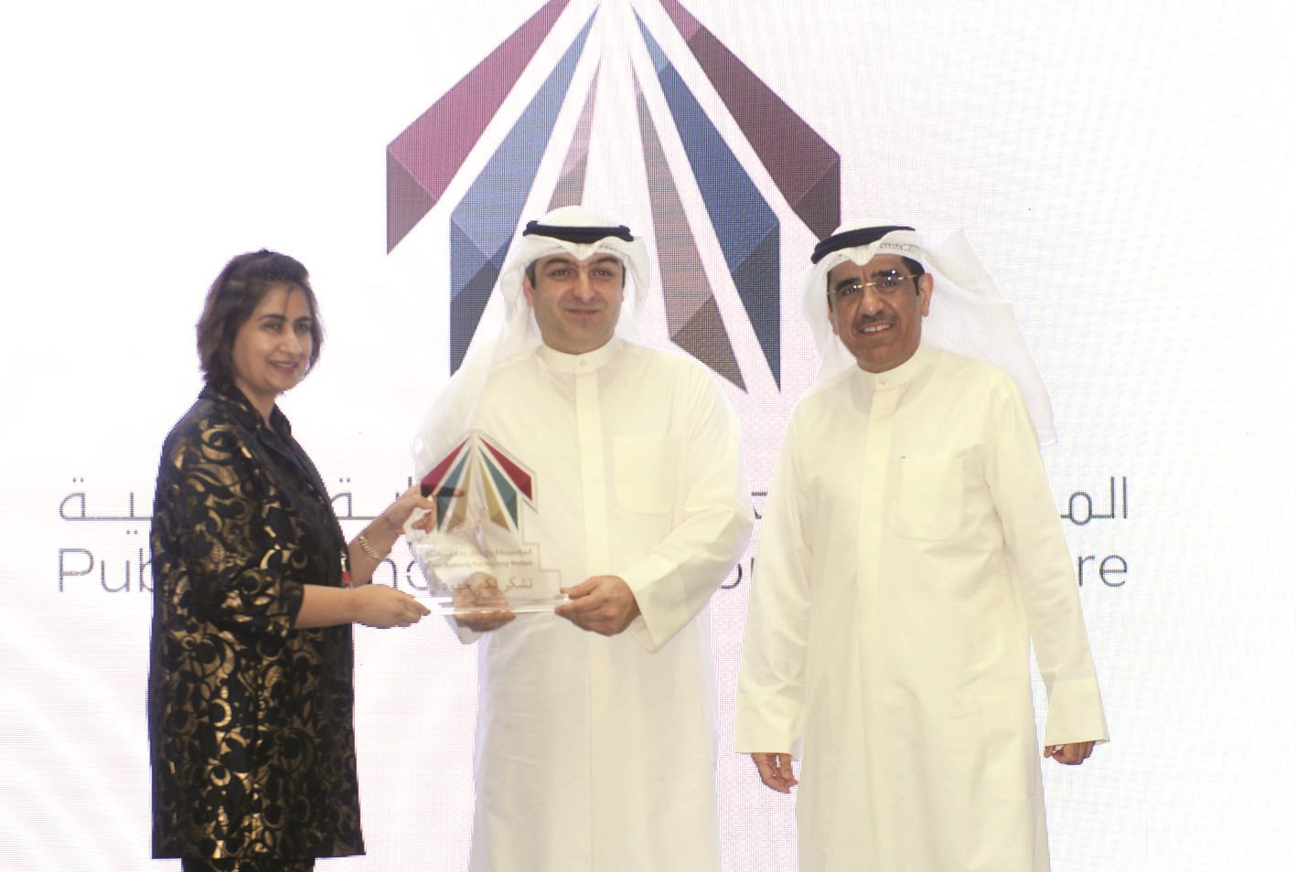 u0623u0628u0644 u0648u0627u0644u0648u0642u064au0627u0646 u062eu0644u0627u0644 u0627u0644u062au0643u0631u064au0645 (u062au0635u0648u064au0631 u0632u0643u0631u064au0627 u0639u0637u064au0629)