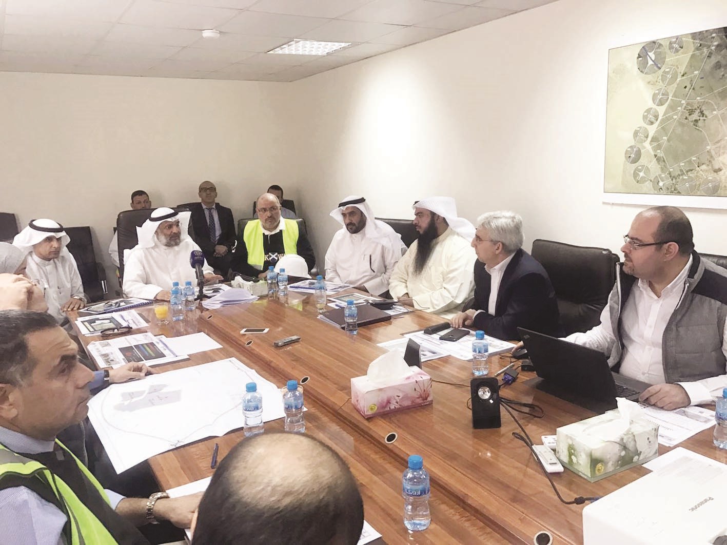 u0627u0644u0645u0637u0648u0639 u0645u062au0631u0626u0633u0627u064b u0627u062cu062au0645u0627u0639u0627u064b u0645u0639 u0627u0644u0642u0627u0626u0645u064au0646 u0639u0644u0649 u0645u0634u0631u0648u0639 u0637u0631u064au0642 u0627u0644u0648u0641u0631u0629 u0628u0639u062f u0627u0644u062cu0648u0644u0629