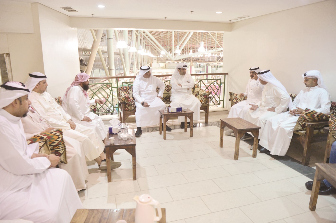 الوزير في استراحة السوق وحديث مع الموردين