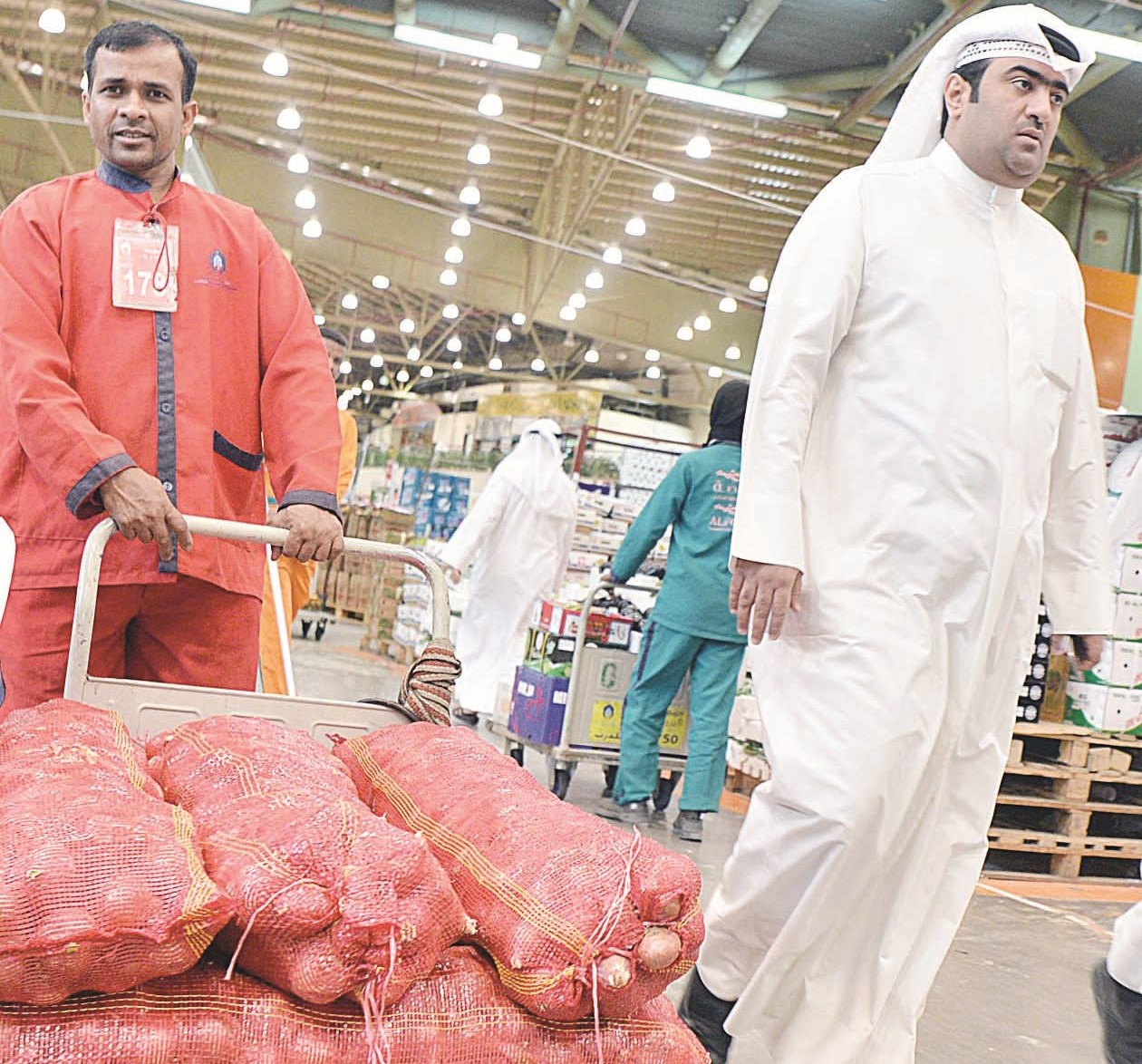 u0627u0644u0631u0648u0636u0627u0646 u064au062au0641u0642u062f u0628u0633u0637u0627u062a u0627u0644u0645u0648u0631u062fu064au0646 u0641u064a u0633u0648u0642 u0627u0644u0641u0631u0636u0629 (u062au0635u0648u064au0631 u0646u0627u064au0641 u0627u0644u0639u0642u0644u0629)