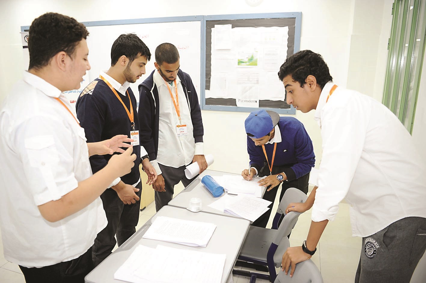 u0623u062du062f u0627u0644u0641u0631u0642 u064au0633u062au0639u062f u0644u0644u0645u0646u0627u0638u0631u0629