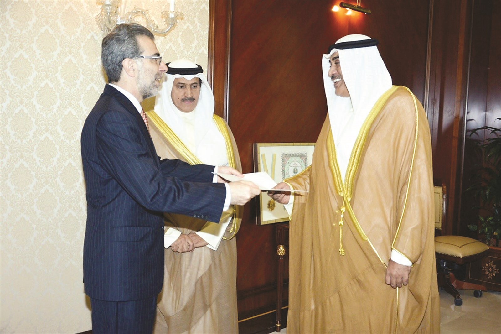 u0635u0628u0627u062d u0627u0644u062eu0627u0644u062f u0645u062au0633u0644u0645u0627u064b u0623u0648u0631u0627u0642 u0627u0639u062au0645u0627u062f u0633u0641u064au0631 u0628u064au0631u0648