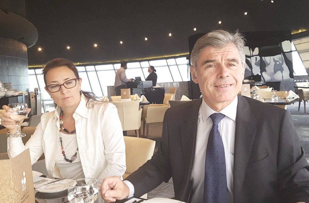 u0641u064au0644u064au0628 u063au0627u0644u064a u0645u0639 u0627u0644u0645u0633u062au0634u0627u0631u0629 u0627u0644u062bu0627u0646u064au0629 u0641u064a u0627u0644u0633u0641u0627u0631u0629 u0641u064au0631u0648u0646u064au0643 u0628u064au0631u062au0631u0627u0646