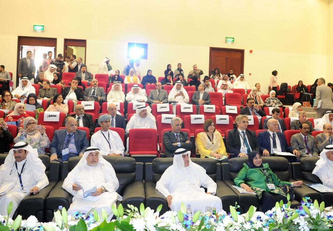 u062cu0627u0646u0628 u0645u0646 u0627u0644u062du0636u0648u0631 (u062au0635u0648u064au0631 u0637u0627u0631u0642 u0639u0632 u0627u0644u062fu064au0646)