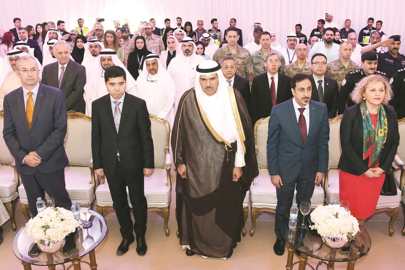 u0627u0644u062du0645u0648u062f u0648u0627u0644u0633u0641u064au0631 u0627u0644u0635u064au0646u064a u064au062au0642u062fu0645u0627u0646 u0627u0644u062du0636u0648u0631 u0641u064a u062du0641u0644 u0627u0644u062au062fu0634u064au0646