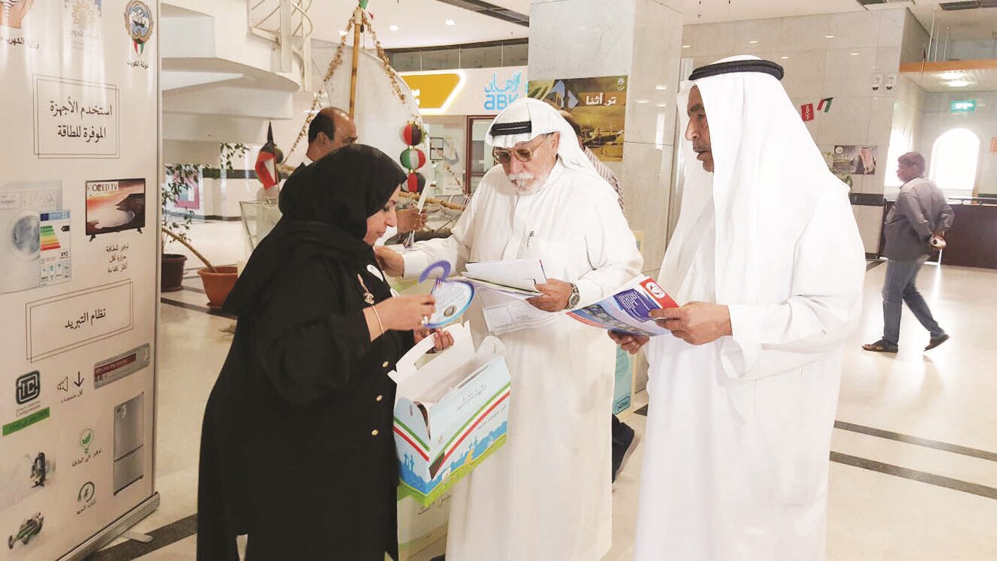 u0627u0644u0637u064au0627u0631 u0648u062du062fu064au062b u0645u0639 u0645u0631u0627u062cu0639u064a u0628u0631u062c u0627u0644u062au062du0631u064au0631 u0639u0646 u0627u0644u062au0639u0631u0641u0629 u0627u0644u062cu062fu064au062fu0629