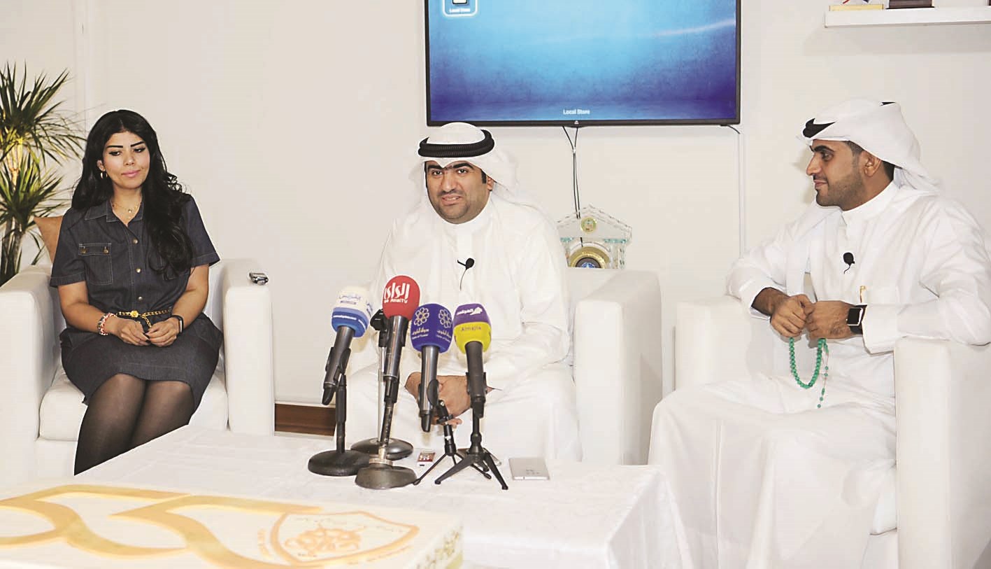 u0627u0644u0631u0648u0636u0627u0646 u0645u062au062du062fu062bu0627u064b u062eu0644u0627u0644 u0627u0644u0644u0642u0627u0621 (u062au0635u0648u064au0631 u0637u0627u0631u0642 u0639u0632u0627u0644u062fu064au0646)