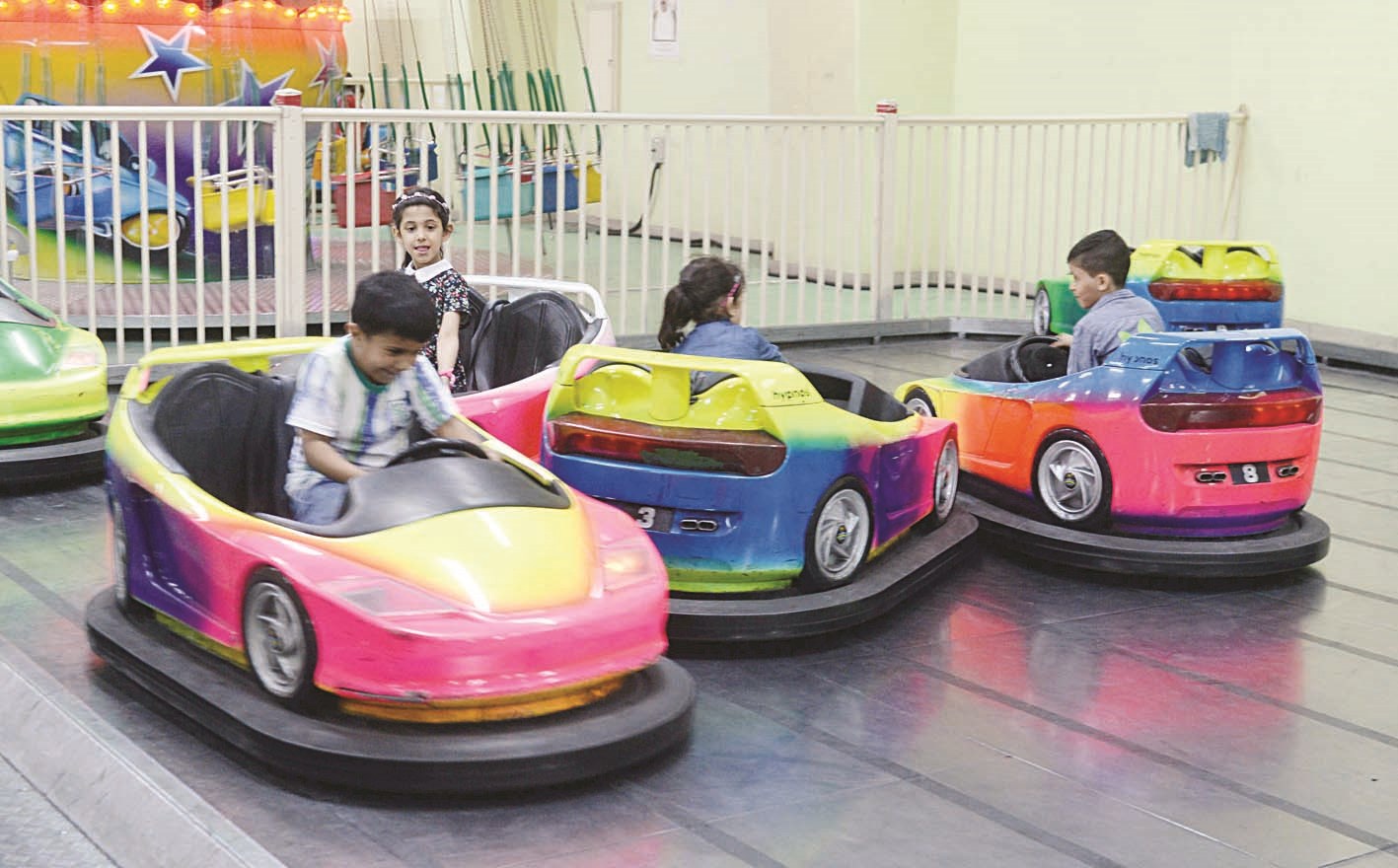 لعبة السيارات الكهربائية للأطفال