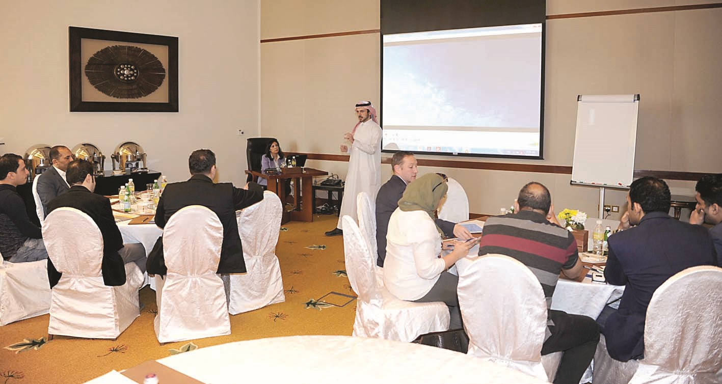 u062cu0627u0646u0628 u0645u0646 u0627u0644u0645u0624u062au0645u0631 u0627u0644u0635u062du0627u0641u064a (u062au0635u0648u064au0631 u0637u0627u0631u0642 u0639u0632u0627u0644u062fu064au0646)