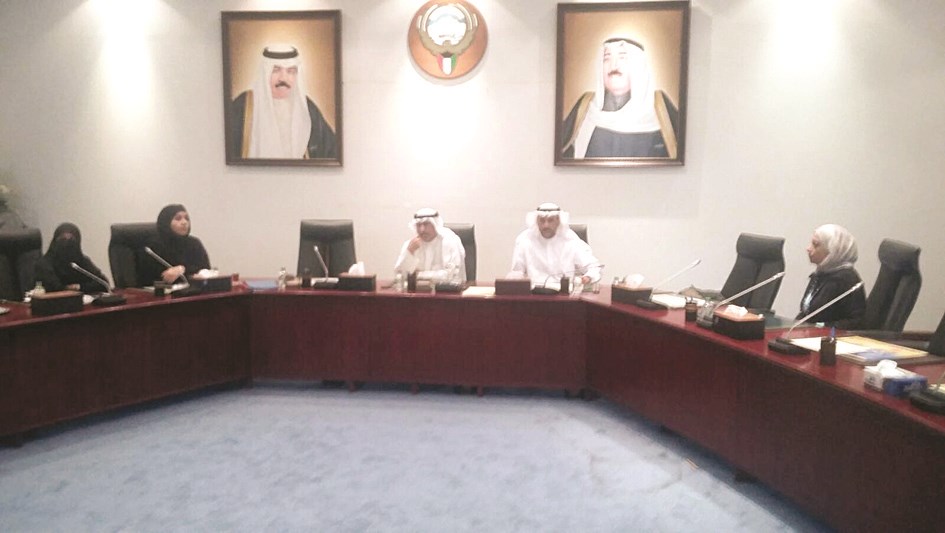 u0627u0644u0641u0627u0631u0633 u0645u062au0631u0626u0633u0627u064b u0627u0644u0627u062cu062au0645u0627u0639