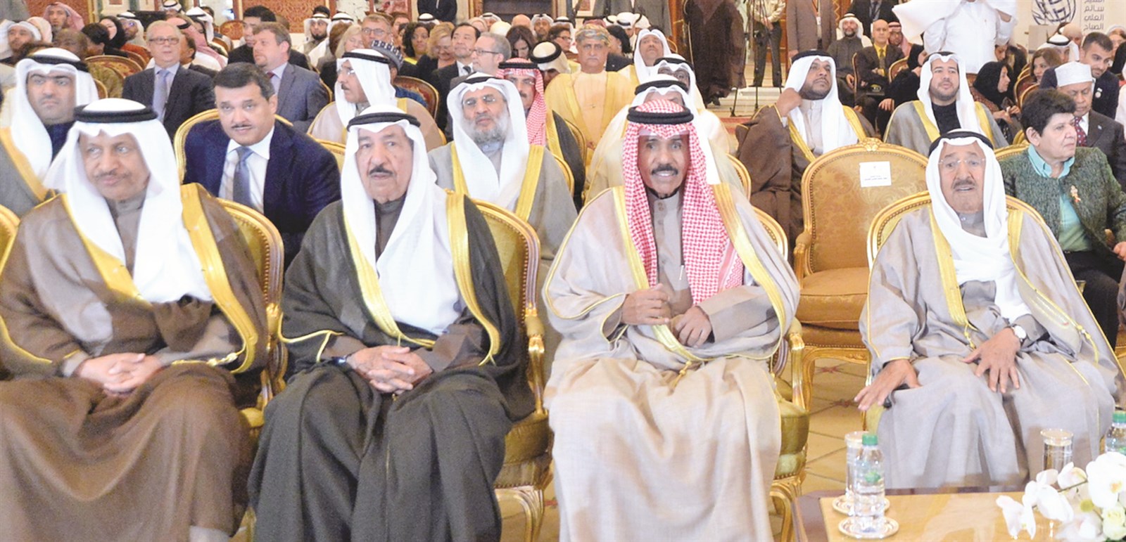 سمو الأمير وولي العهد وجابر العبدالله وجابر المبارك