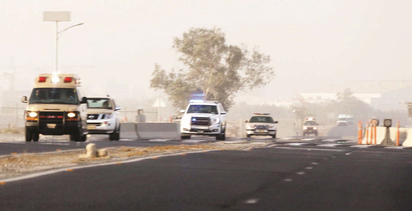 سيارات الإسعاف في طريقها إلى مستشفى الفروانية