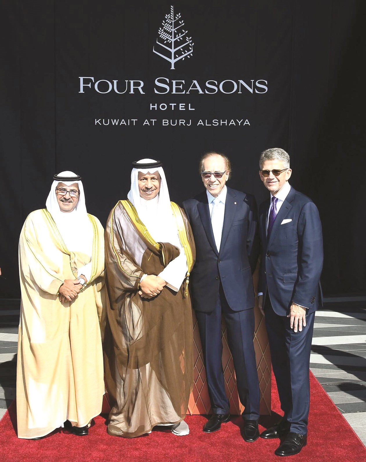 المبارك والشايع وشارب وسميث