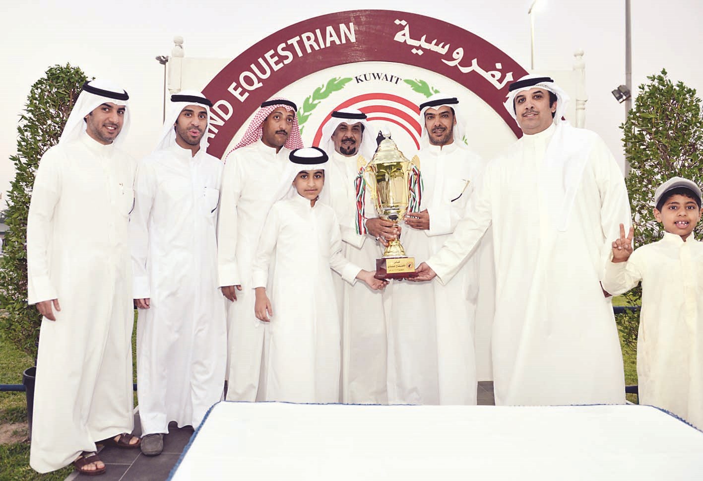 u0637u0627u0631u0642 u0627u0644u0646u0635u0641 u0648u062eu0627u0644u062f u0627u0644u0637u064au0627u0631 u064au0633u0644u0645u0627u0646 u0627u0644u0643u0623u0633 u0625u0644u0649 u0625u0633u0637u0628u0644 u0627u0644u063au0631u064au0628u0627u0646