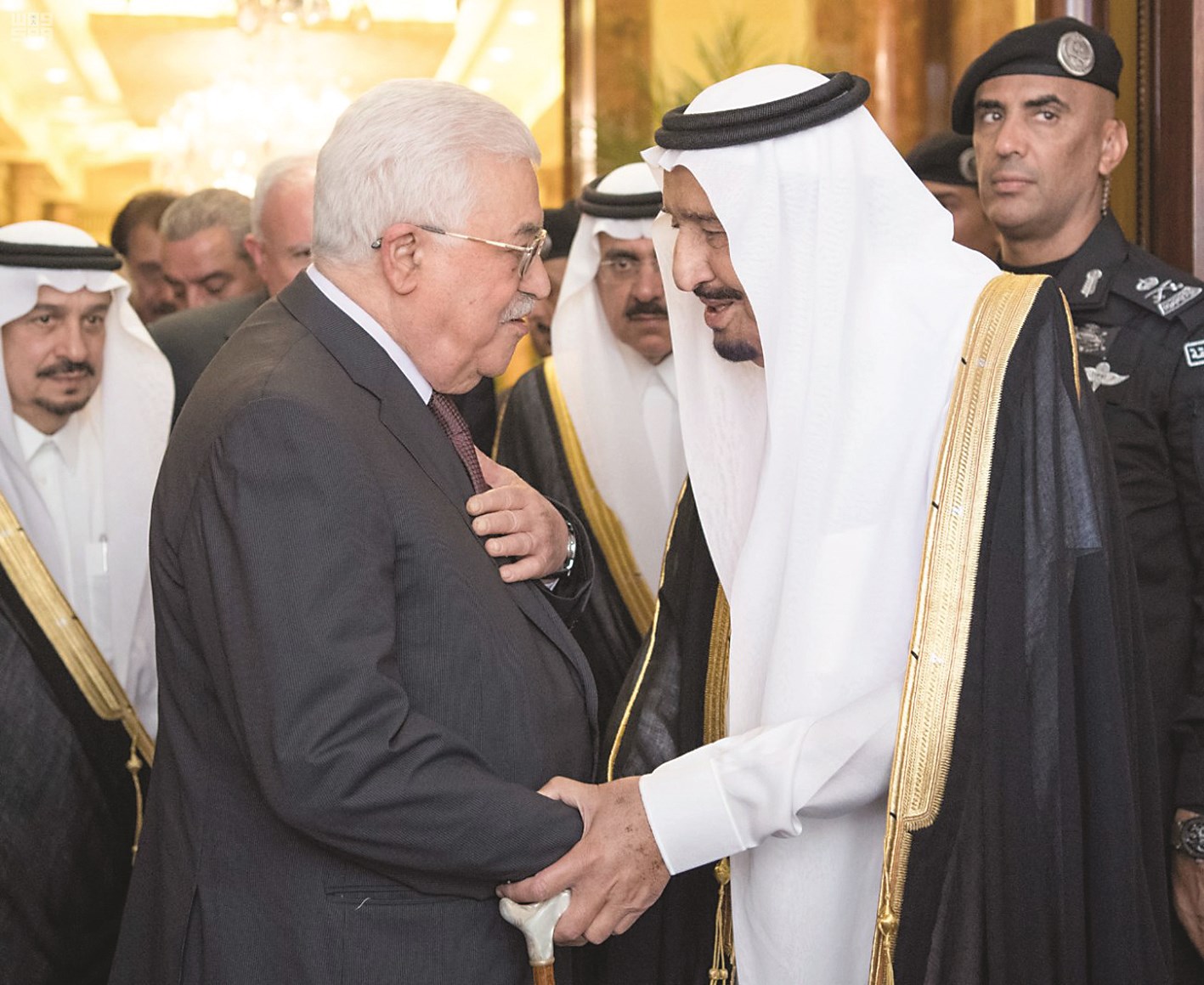 u062eu0627u062fu0645 u0627u0644u062du0631u0645u064au0646 u0645u0633u062au0642u0628u0644u0627u064b u0627u0644u0631u0626u064au0633 u0627u0644u0641u0644u0633u0637u064au0646u064a u0641u064a u0627u0644u0631u064au0627u0636 (u0648u0627u0633)