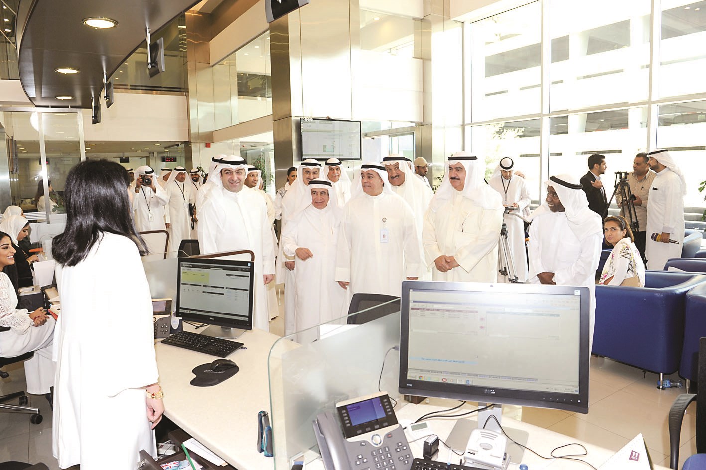 u0623u0628u0644 u0648u0627u0644u0645u0647u0646u0627 u0648u0627u0644u0645u0636u0641 u0648u0645u062eu062au0627u0631u0648 u0645u0646u0627u0637u0642 u0627u0644u0639u0627u0635u0645u0629 u062eu0644u0627u0644 u0627u0644u062cu0648u0644u0629 (u062au0635u0648u064au0631 u0637u0627u0631u0642 u0639u0632u0627u0644u062fu064au0646)